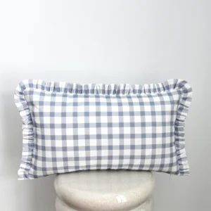 Funda Cojín Volante Vichy azul empolvado 30x50cm